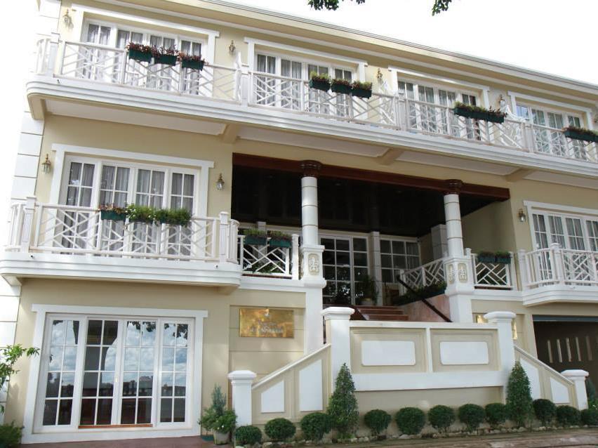 Le Bouton D'Or Boutique Hotel Thakhek Exterior photo